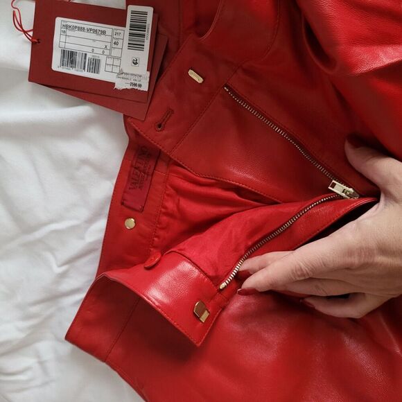 NWT $2590 VALENTINO GARAVANI Rouge Absolute red leather shorts Sz 40 - Picture 9 of 16